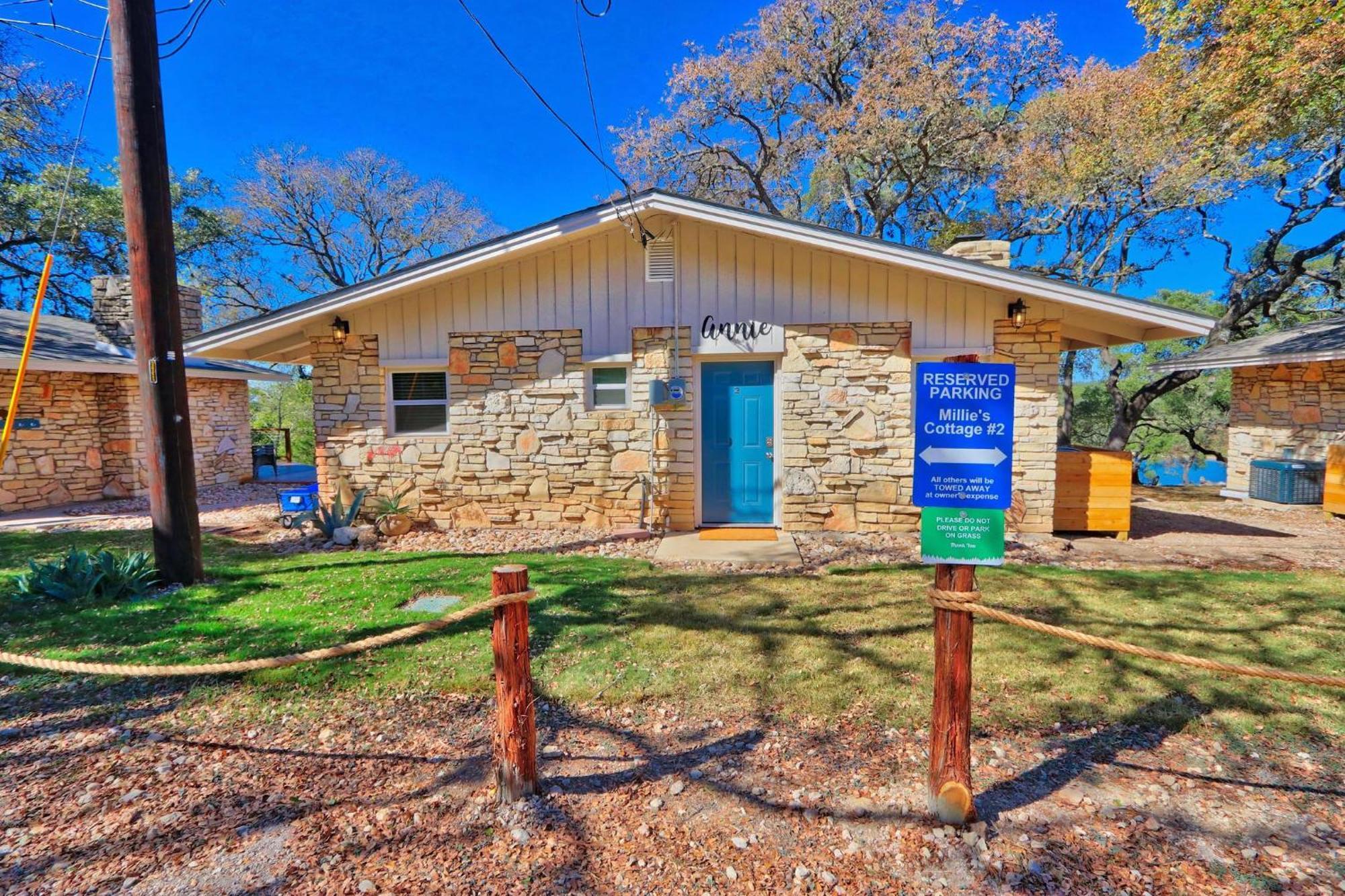Millie'S Cottages Unit 2 - Annie Canyon Lake Exteriör bild